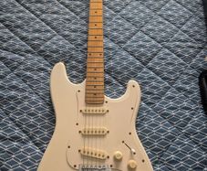 Rockwood by hohner stratocaster style