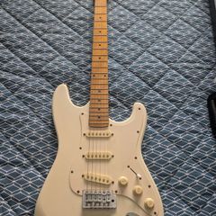 Rockwood by hohner stratocaster style