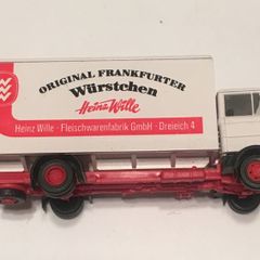 Praline 1/87 Mercedes LP 809 truck