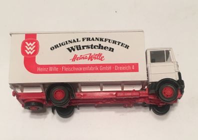 Praline 1/87 Mercedes LP 809 truck