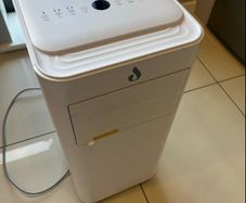 Powerful 9000 BTU Air Conditioner & Dehumidifier