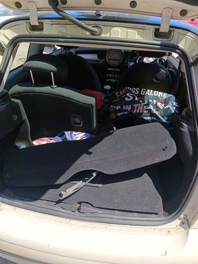 Breaking mini cooper 2006 petrol