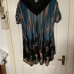Ladies dress