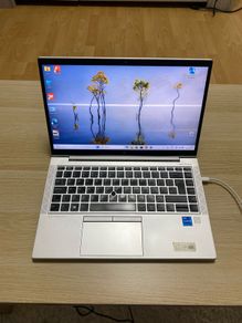 HP elitebook i5 pro 8/256 windows 11