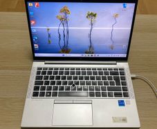 HP elitebook i5 pro 8/256 windows 11
