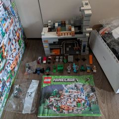 Lego Minecraft 21137: The Mountain Cave