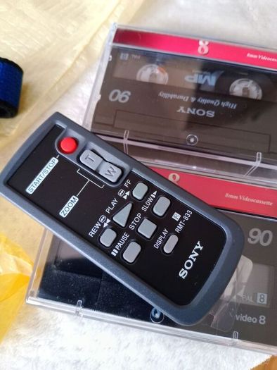 Sony Video Hi 8 Handycam with Original accessories