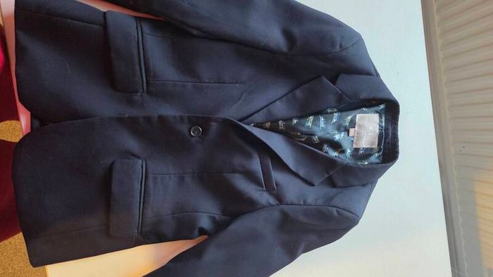 Stunning Paul Costello Suit for 9 years boy navy 3 piece with shirt used once