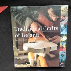 B00K_Traditional Crafts of Ireland