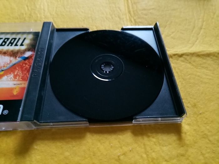 This is Football PlayStation1 Ps1 PlayStation 2 ps2 games Original