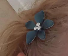 Vintage Flower Hair Clip with Rhinestones