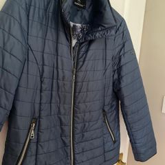 jacket..puffa with hood in collar
