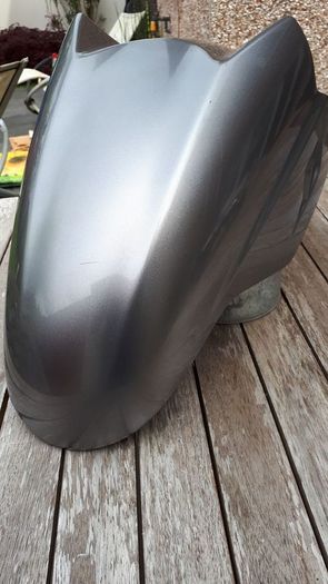 2009 Suzuki burgmann front mudguard- Excellent condition.