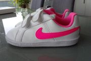 Junior Nike size J/8