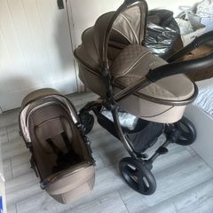 Egg pram