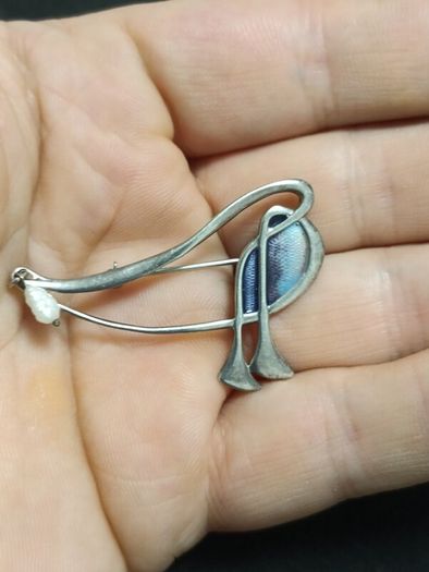Pat Cheney for Malcolm Gray Modernist Silver and Enamel With Pearl Drop Brooch