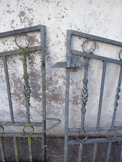 2 garden gates