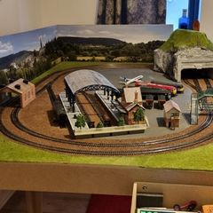 DCC Model Railway with accessories
