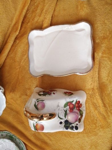 Vintage cheese keeper