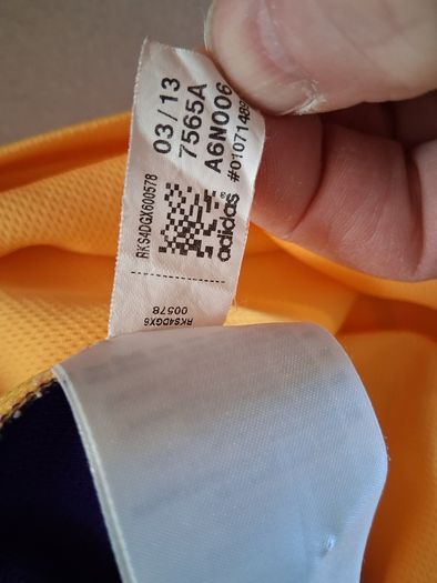 LA Lakers Jersey.  Official Adidas Lakers Kobe Bryant Number 24 Jersey. Collect In Dublin Or Receive Via Post.