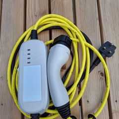 VW EV 3 pin charger