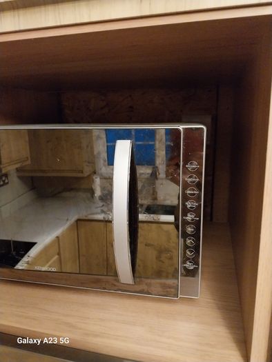 Microwave