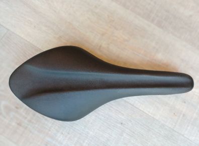 M-Wave Fritz - Racing Saddle