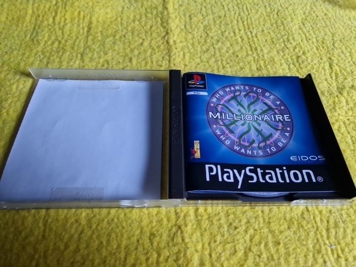 Who wants to be a millionaire PlayStation1 ps1 PlayStation2 ps2 games Original