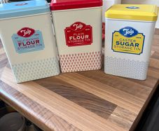 Flour and sugar storage containers
