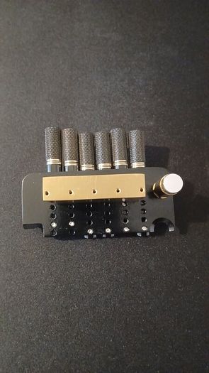 Floyd Rose compatible headless guitar bridge