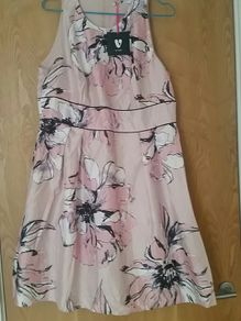 New V By Very Dress. S.18