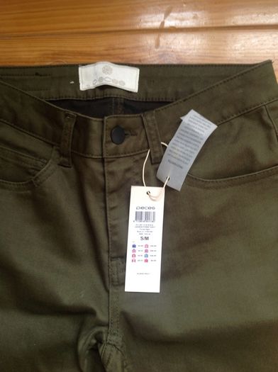 BNWT Green Skinnies Size S/M
