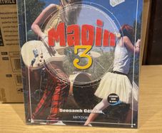 Maoin 3 - irish book