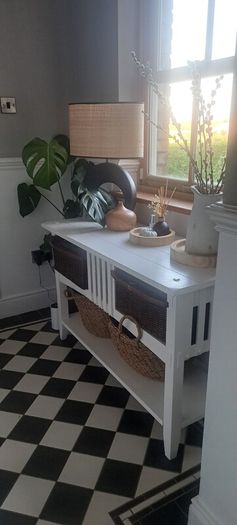 Sideboard/Console