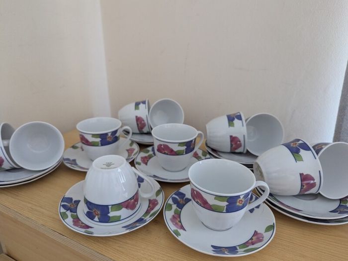Germany porcelain(WINTERLING) tea set for 12 person, contains 24  pcs, including 12 tea cups and 12 saucers. Brand new, never used.