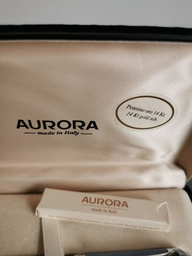 Aurora Talentum Fountain pen with 14ct gold nib.