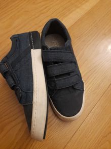 Boys Next canvas shoes