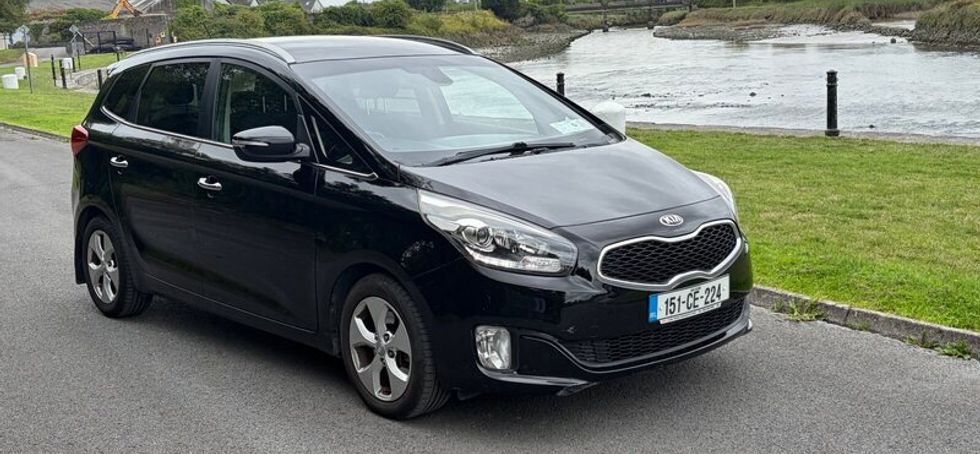 Kia Carens 2015