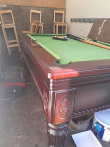 Pool table