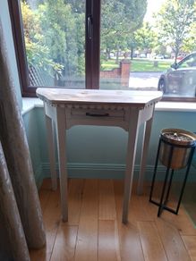 Console table