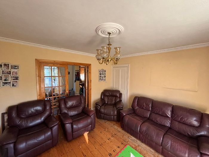 Sofa & 3 recliner chairs