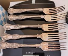 Vintage Kings Pattern Forks