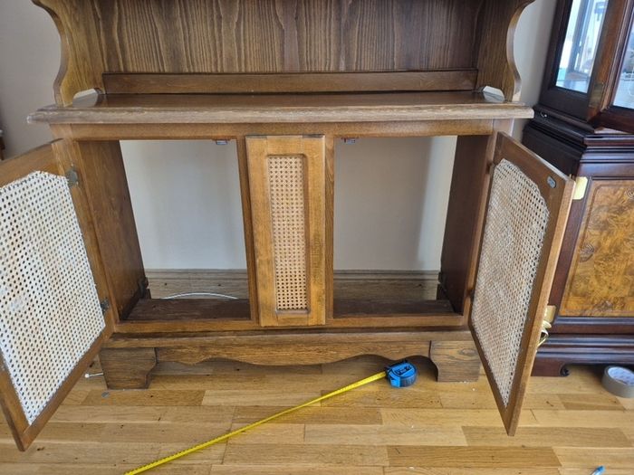 display cabinet