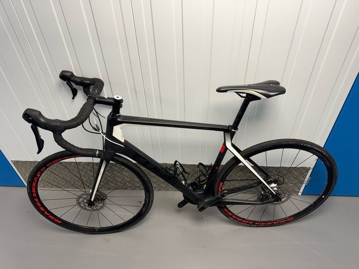 Carbon Road Bike - Shimano 105s - Cube Agree C62