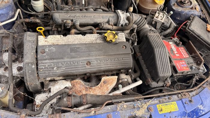 MG ZR Breaking
