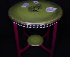 Tabel "Furniture with Soul "
