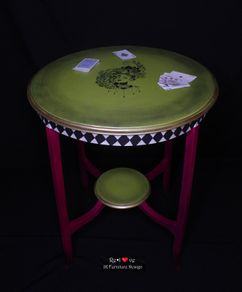 Tabel "Furniture with Soul "