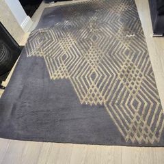Grey rug