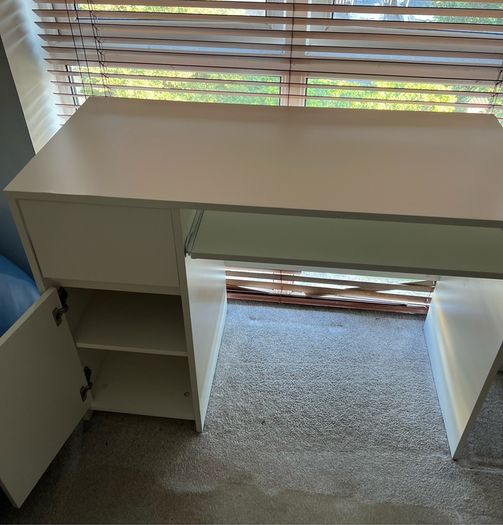 computer desk