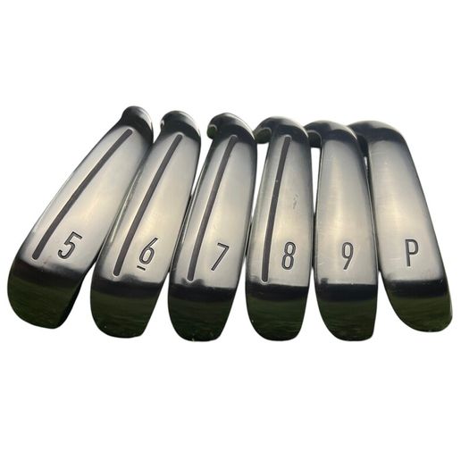 Taylormade Qi GunMetal Edition Irons / 5-Pw / Kbs Max MT 85 Stiff